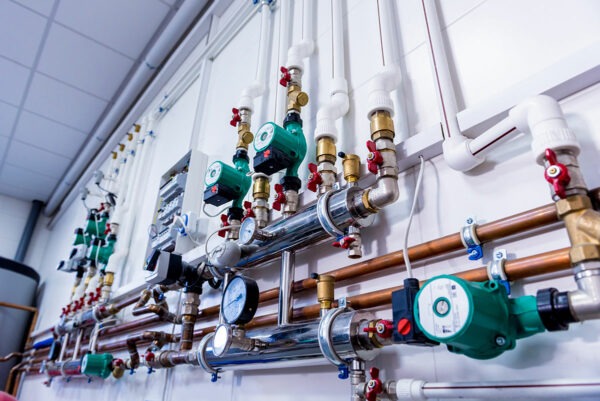 Innovatives Heizungssystem im modernen Wohnraum.